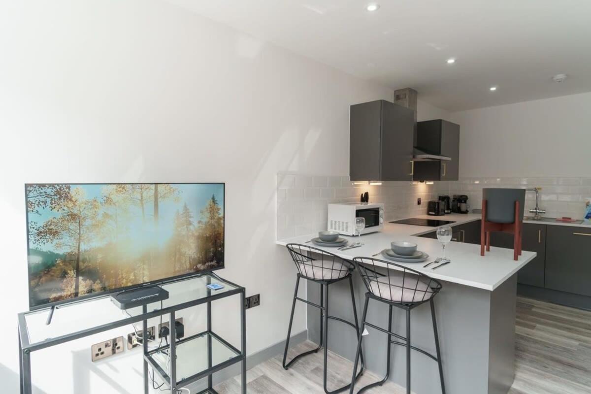 Modern 1 Bedroom Apartment In Preston Centre Eksteriør billede