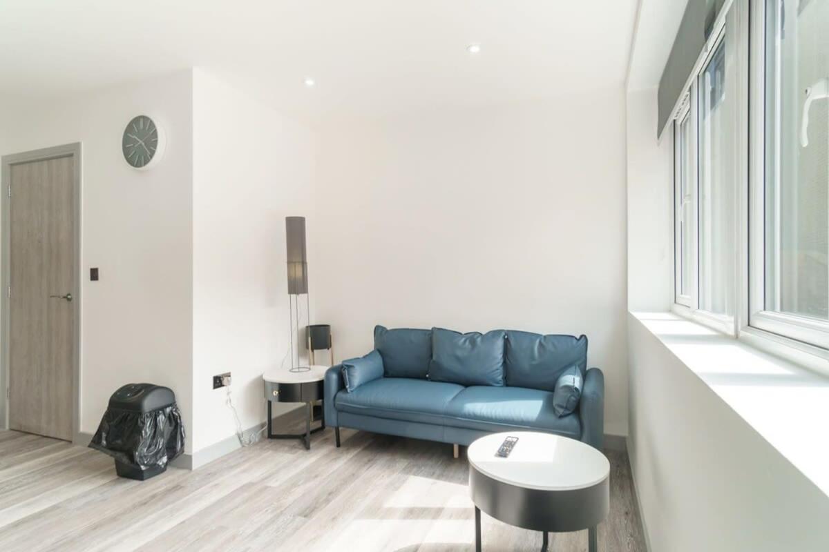 Modern 1 Bedroom Apartment In Preston Centre Eksteriør billede