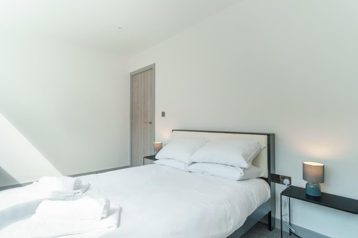 Modern 1 Bedroom Apartment In Preston Centre Eksteriør billede